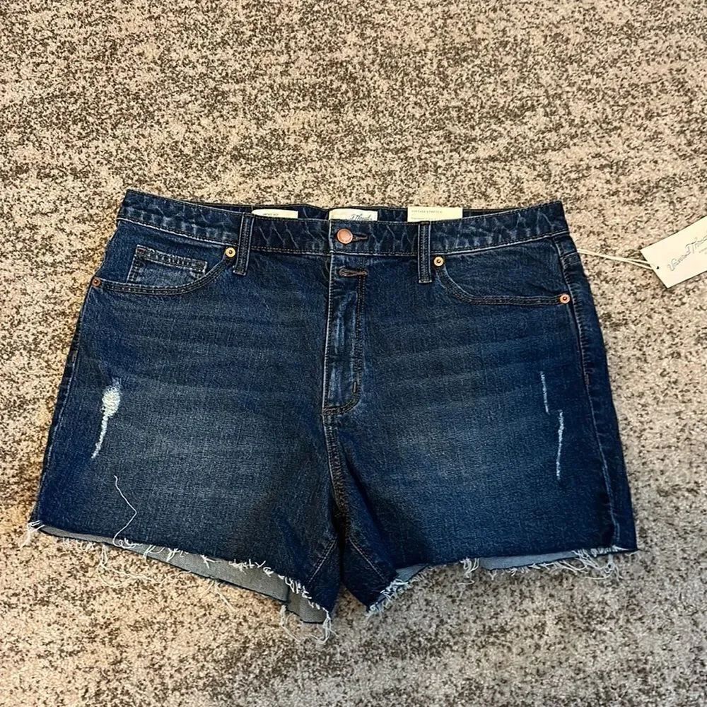 Universal Thread Vintage Midi Shorts 14/32W